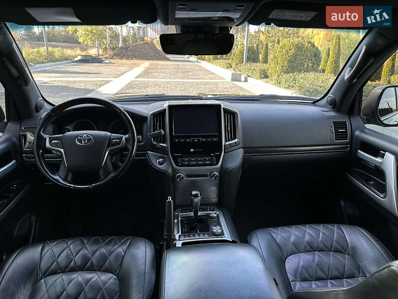 Внедорожник / Кроссовер Toyota Land Cruiser 2018 в Днепре фото 10 Внедорожник / Кроссовер Toyota Land Cruiser 2018 в Днепре