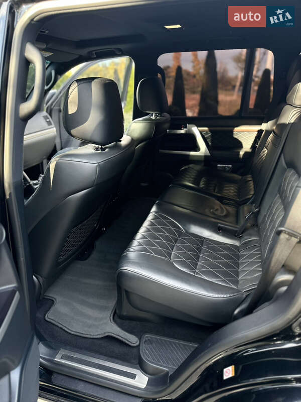 Внедорожник / Кроссовер Toyota Land Cruiser 2018 в Днепре фото 13 Внедорожник / Кроссовер Toyota Land Cruiser 2018 в Днепре
