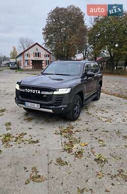 Внедорожник / Кроссовер Toyota Land Cruiser 2022 в Тячеве