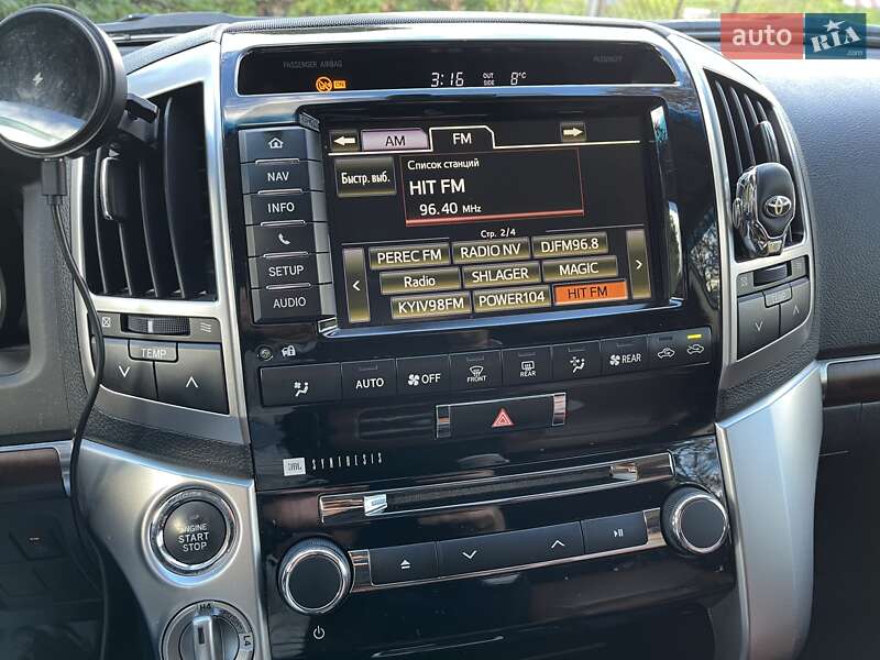 Внедорожник / Кроссовер Toyota Land Cruiser 2014 в Киеве