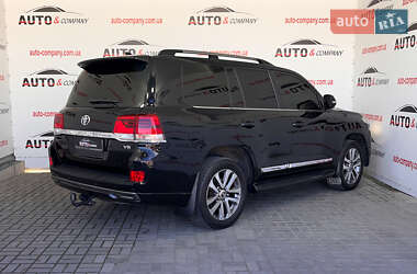 Внедорожник / Кроссовер Toyota Land Cruiser 2017 в 