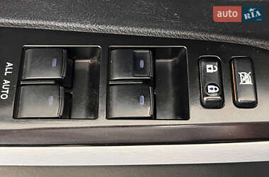 Внедорожник / Кроссовер Toyota Land Cruiser 2017 в 