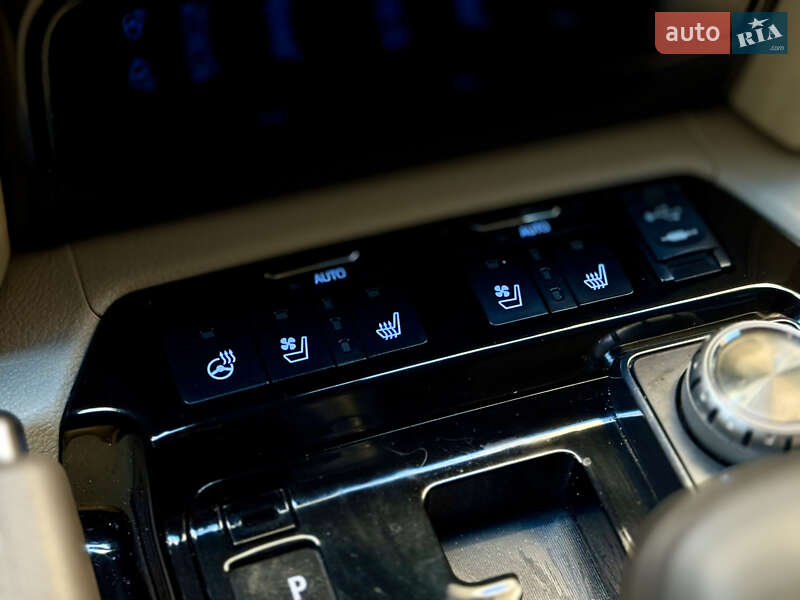 Внедорожник / Кроссовер Toyota Land Cruiser 2015 в Харькове фото 29 Внедорожник / Кроссовер Toyota Land Cruiser 2015 в Харькове