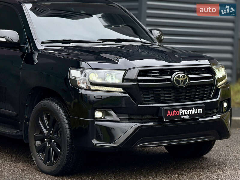 Внедорожник / Кроссовер Toyota Land Cruiser 2017 в Харькове фото 10 Внедорожник / Кроссовер Toyota Land Cruiser 2017 в Харькове