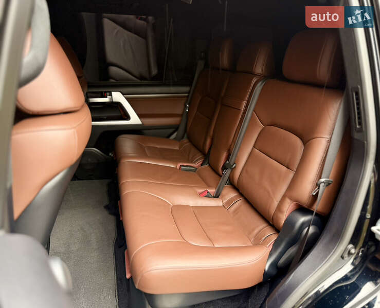 Внедорожник / Кроссовер Toyota Land Cruiser 2017 в Харькове фото 15 Внедорожник / Кроссовер Toyota Land Cruiser 2017 в Харькове
