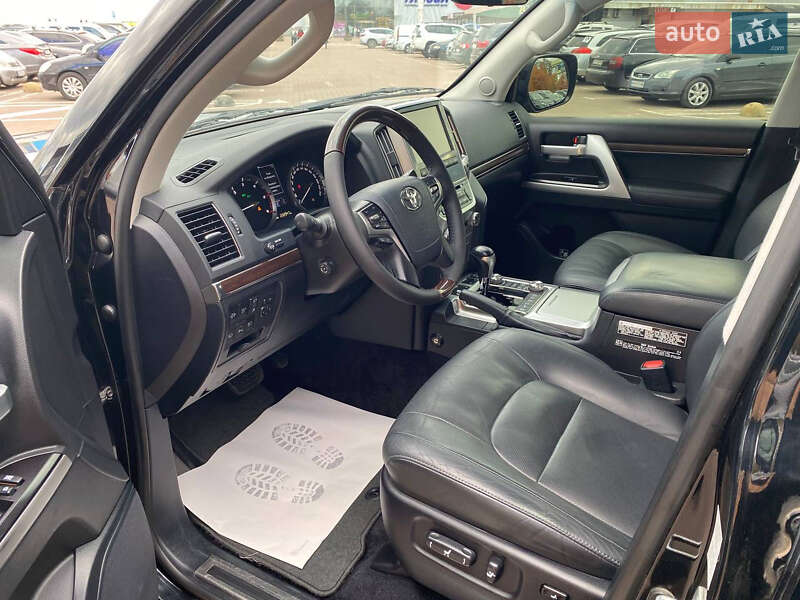 Внедорожник / Кроссовер Toyota Land Cruiser 2018 в Житомире фото 9 Внедорожник / Кроссовер Toyota Land Cruiser 2018 в Житомире