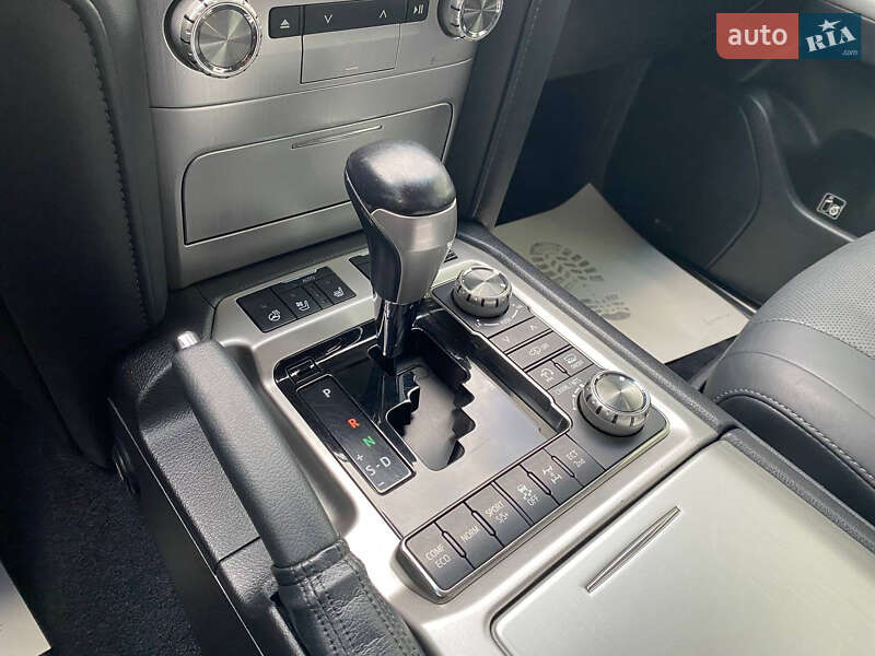 Внедорожник / Кроссовер Toyota Land Cruiser 2018 в Житомире фото 17 Внедорожник / Кроссовер Toyota Land Cruiser 2018 в Житомире