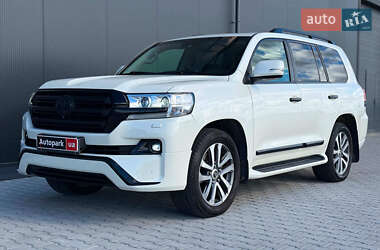 Внедорожник / Кроссовер Toyota Land Cruiser 2016 в Львове
