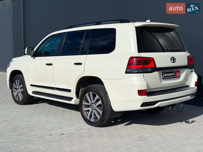 Внедорожник / Кроссовер Toyota Land Cruiser 2016 в Львове