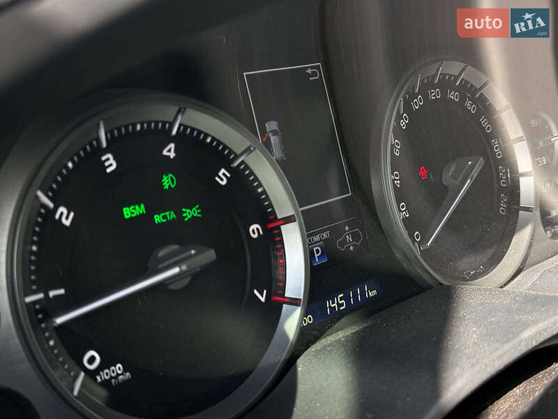 Внедорожник / Кроссовер Toyota Land Cruiser 2016 в Львове