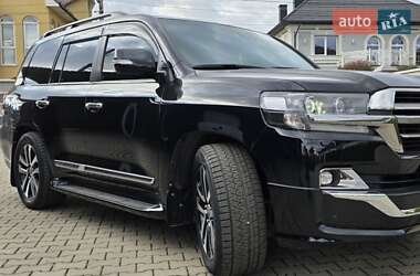 Внедорожник / Кроссовер Toyota Land Cruiser 2019 в Черновцах