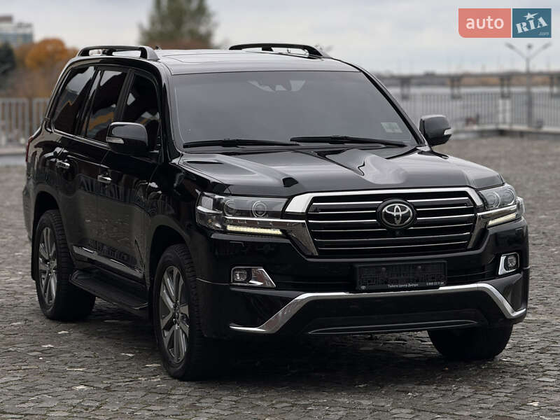 Внедорожник / Кроссовер Toyota Land Cruiser 2017 в Днепре