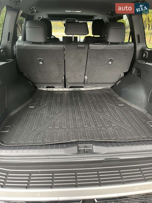 Внедорожник / Кроссовер Toyota Land Cruiser 2021 в Киеве фото 12 Внедорожник / Кроссовер Toyota Land Cruiser 2021 в Киеве