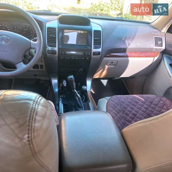 Внедорожник / Кроссовер Toyota Land Cruiser 2004 в Львове