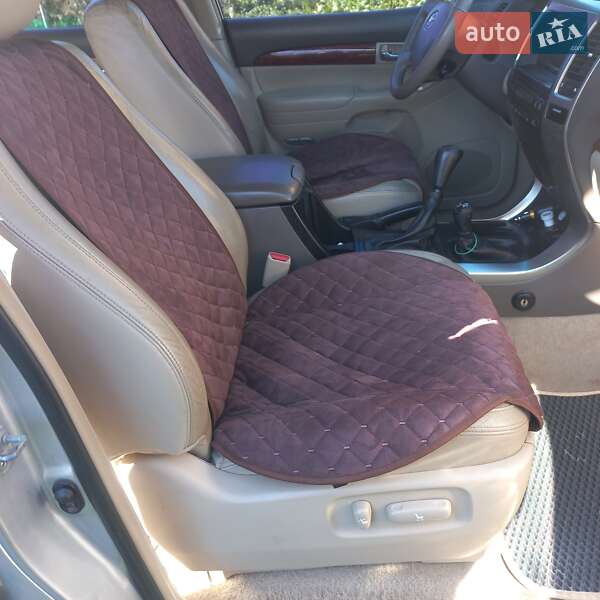 Внедорожник / Кроссовер Toyota Land Cruiser 2004 в Львове