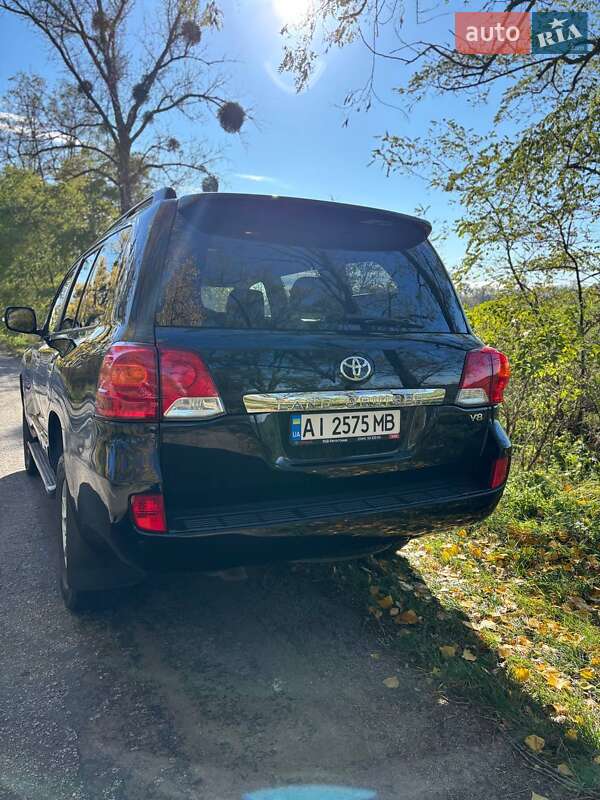 Внедорожник / Кроссовер Toyota Land Cruiser 2013 в Киеве фото 9 Внедорожник / Кроссовер Toyota Land Cruiser 2013 в Киеве