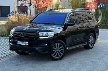 Внедорожник / Кроссовер Toyota Land Cruiser 2010 в Ужгороде Внедорожник / Кроссовер Toyota Land Cruiser 2010 в Ужгороде