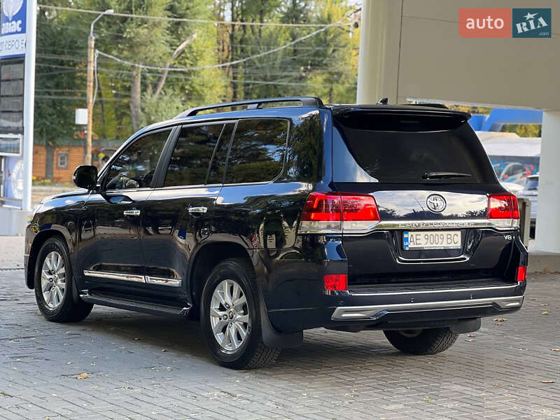 Позашляховик / Кросовер Toyota Land Cruiser 2016 в Дніпрі фото 14 Позашляховик / Кросовер Toyota Land Cruiser 2016 в Дніпрі