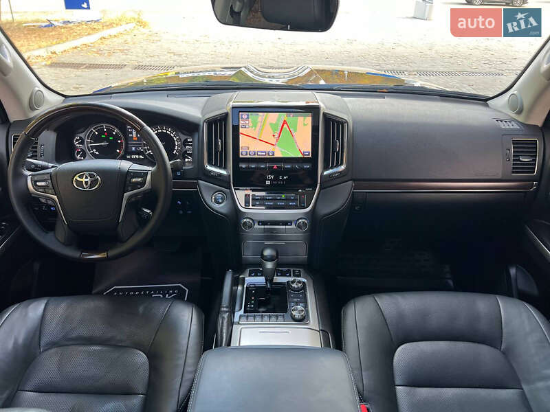 Позашляховик / Кросовер Toyota Land Cruiser 2016 в Дніпрі фото 29 Позашляховик / Кросовер Toyota Land Cruiser 2016 в Дніпрі