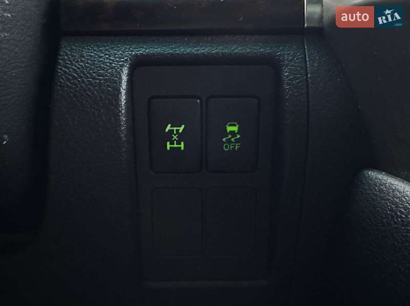 Внедорожник / Кроссовер Toyota Land Cruiser 2008 в Киеве фото 34 Внедорожник / Кроссовер Toyota Land Cruiser 2008 в Киеве