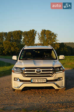 Позашляховик / Кросовер Toyota Land Cruiser 2016 в Дніпрі