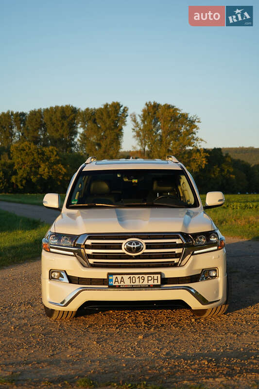 Toyota Land Cruiser 2016