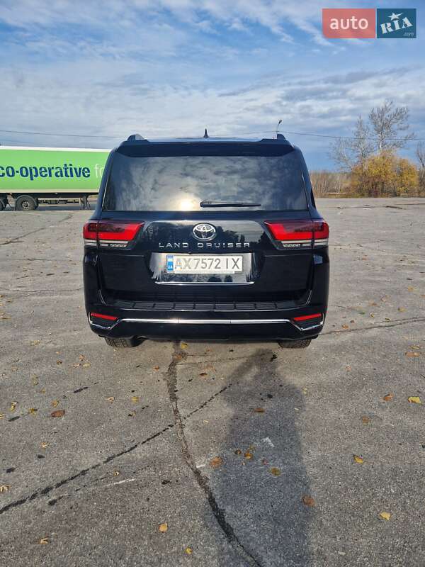 Внедорожник / Кроссовер Toyota Land Cruiser 2022 в Харькове фото 4 Внедорожник / Кроссовер Toyota Land Cruiser 2022 в Харькове