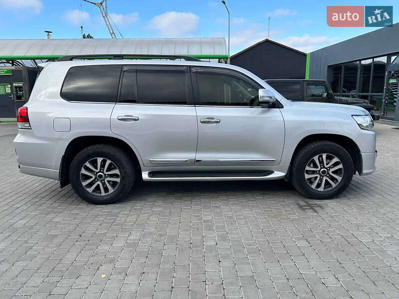 Внедорожник / Кроссовер Toyota Land Cruiser 2019 в Кропивницком