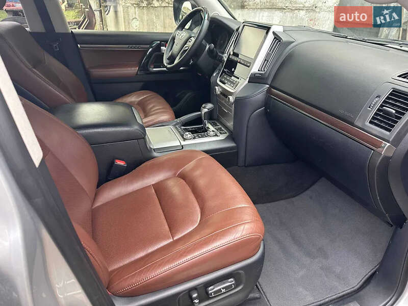 Внедорожник / Кроссовер Toyota Land Cruiser 2019 в Кропивницком