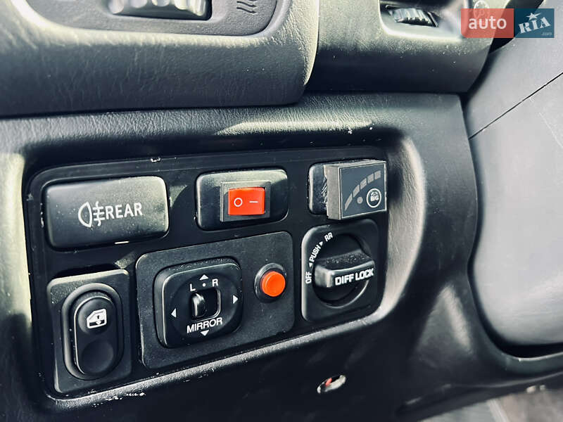 Позашляховик / Кросовер Toyota Land Cruiser 1999 в Одесі фото 35 Позашляховик / Кросовер Toyota Land Cruiser 1999 в Одесі