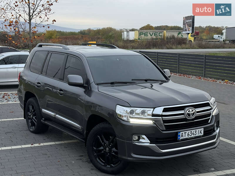 Внедорожник / Кроссовер Toyota Land Cruiser 2010 в Мукачево