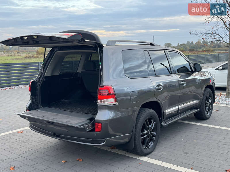 Внедорожник / Кроссовер Toyota Land Cruiser 2010 в Мукачево