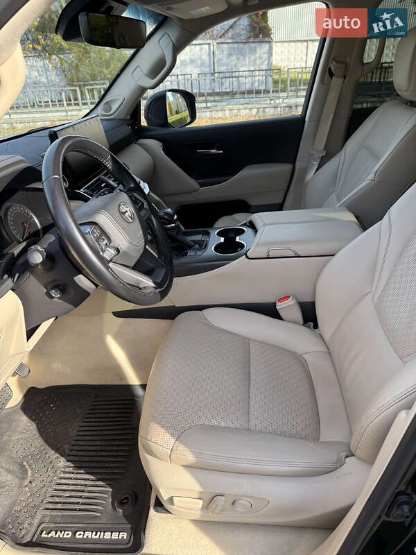 Внедорожник / Кроссовер Toyota Land Cruiser 2021 в Киеве фото 10 Внедорожник / Кроссовер Toyota Land Cruiser 2021 в Киеве
