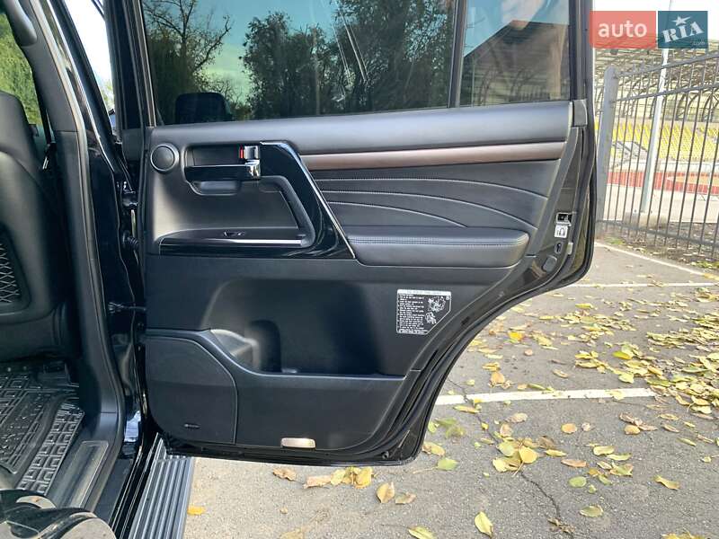 Внедорожник / Кроссовер Toyota Land Cruiser 2019 в Кривом Роге