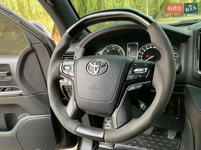 Внедорожник / Кроссовер Toyota Land Cruiser 2019 в Кривом Роге