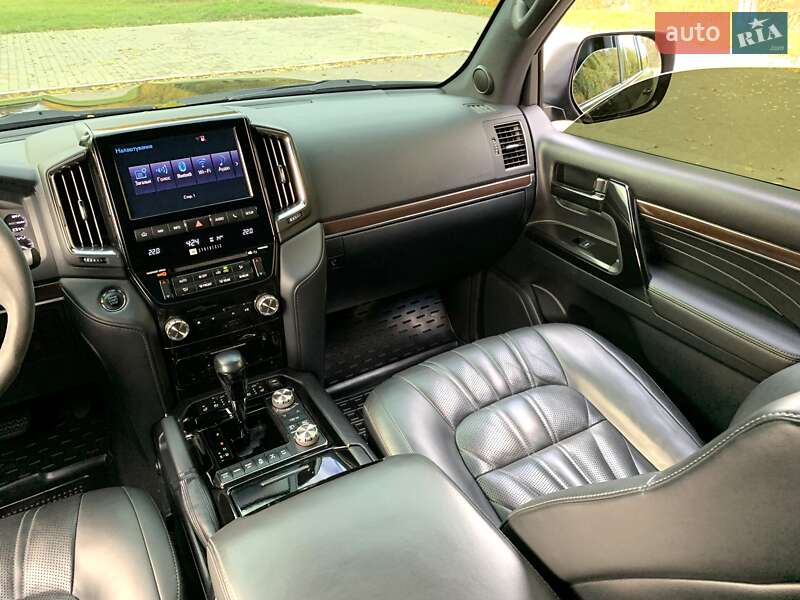 Внедорожник / Кроссовер Toyota Land Cruiser 2019 в Кривом Роге