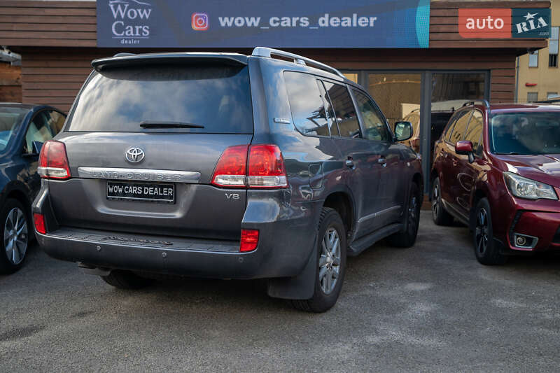 Внедорожник / Кроссовер Toyota Land Cruiser 2011 в Киеве