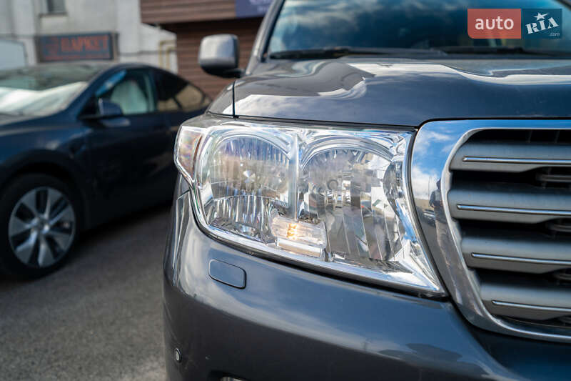 Внедорожник / Кроссовер Toyota Land Cruiser 2011 в Киеве