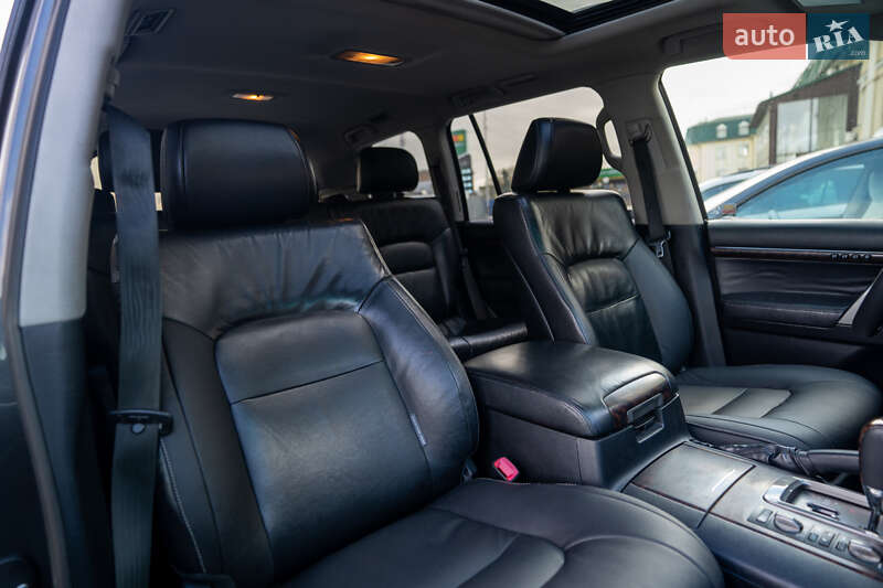 Внедорожник / Кроссовер Toyota Land Cruiser 2011 в Киеве