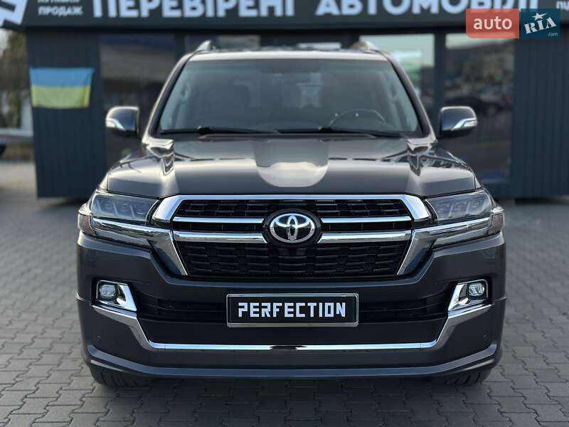 Внедорожник / Кроссовер Toyota Land Cruiser 2011 в Черновцах фото 4 Внедорожник / Кроссовер Toyota Land Cruiser 2011 в Черновцах