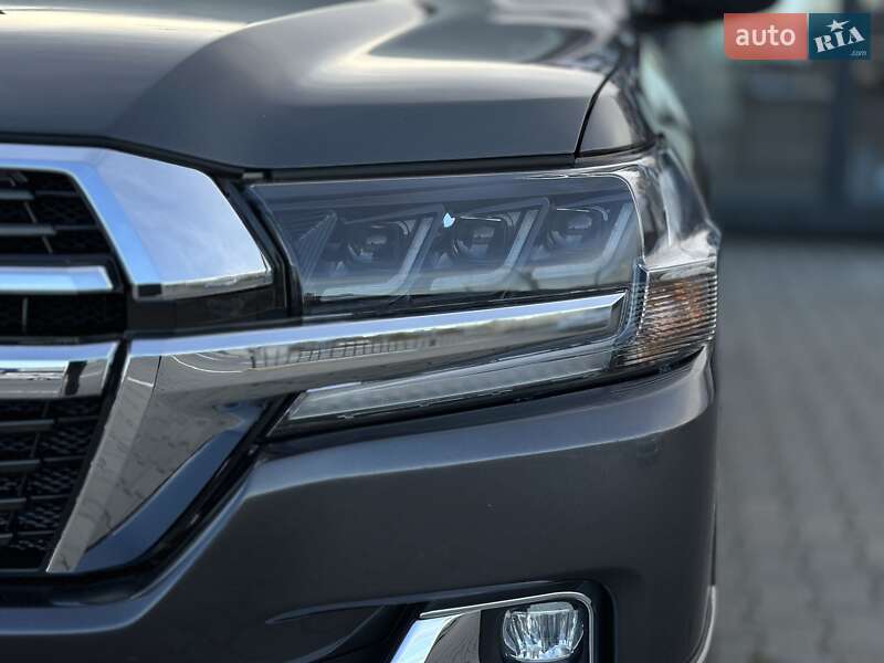 Внедорожник / Кроссовер Toyota Land Cruiser 2011 в Черновцах фото 6 Внедорожник / Кроссовер Toyota Land Cruiser 2011 в Черновцах