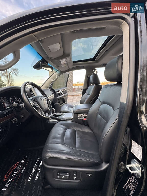 Внедорожник / Кроссовер Toyota Land Cruiser 2018 в Киеве