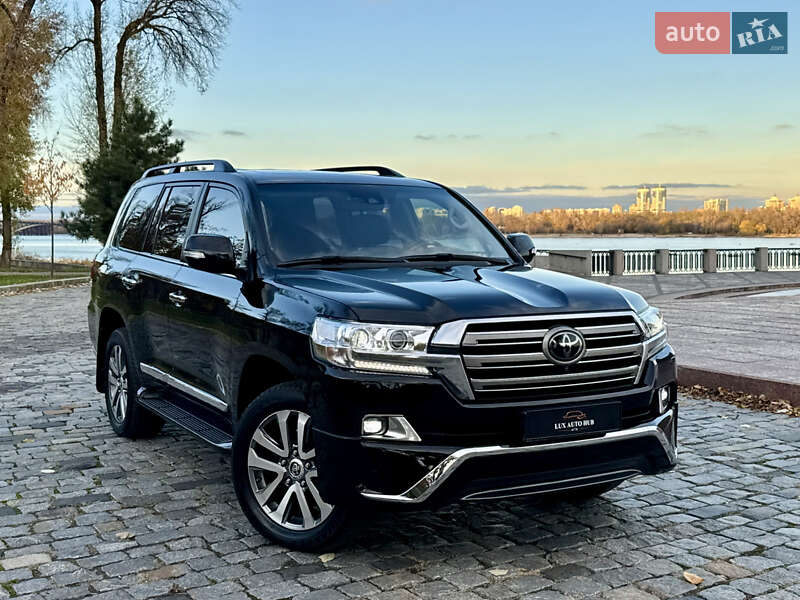 Внедорожник / Кроссовер Toyota Land Cruiser 2018 в Киеве