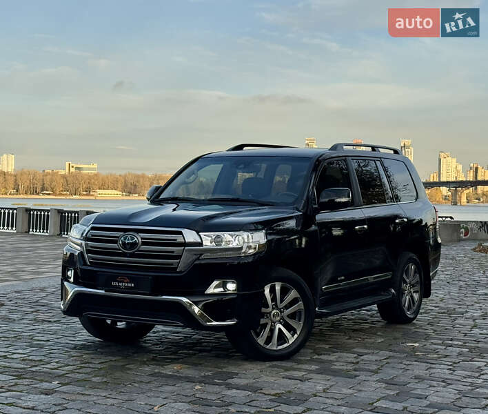 Внедорожник / Кроссовер Toyota Land Cruiser 2018 в Киеве