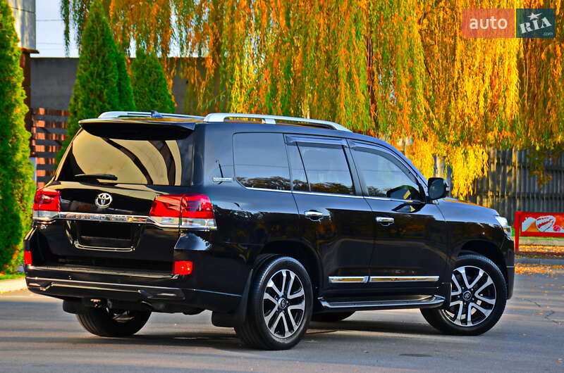 Внедорожник / Кроссовер Toyota Land Cruiser 2017 в Днепре