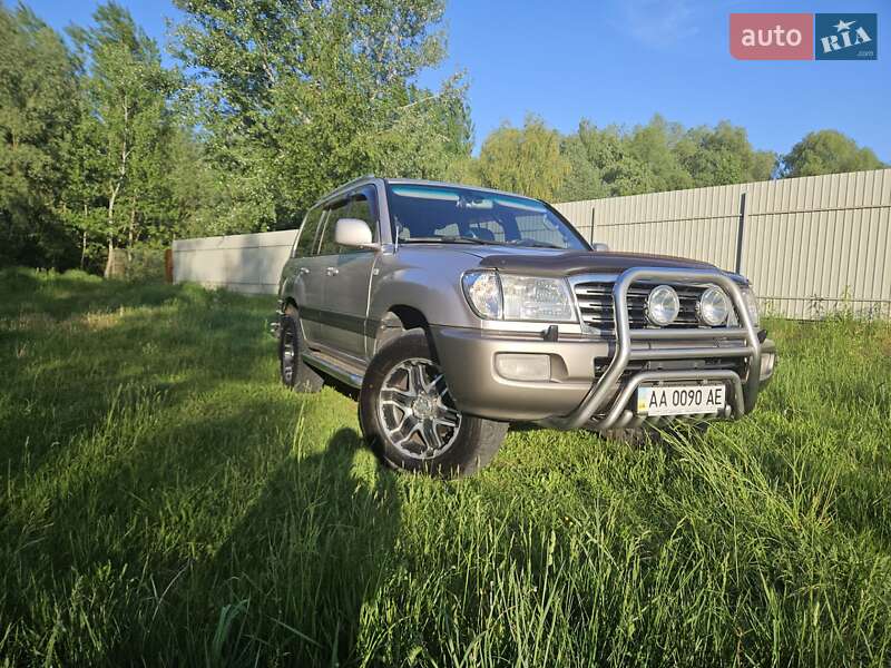 Внедорожник / Кроссовер Toyota Land Cruiser 2004 в Киеве фото 3 Внедорожник / Кроссовер Toyota Land Cruiser 2004 в Киеве