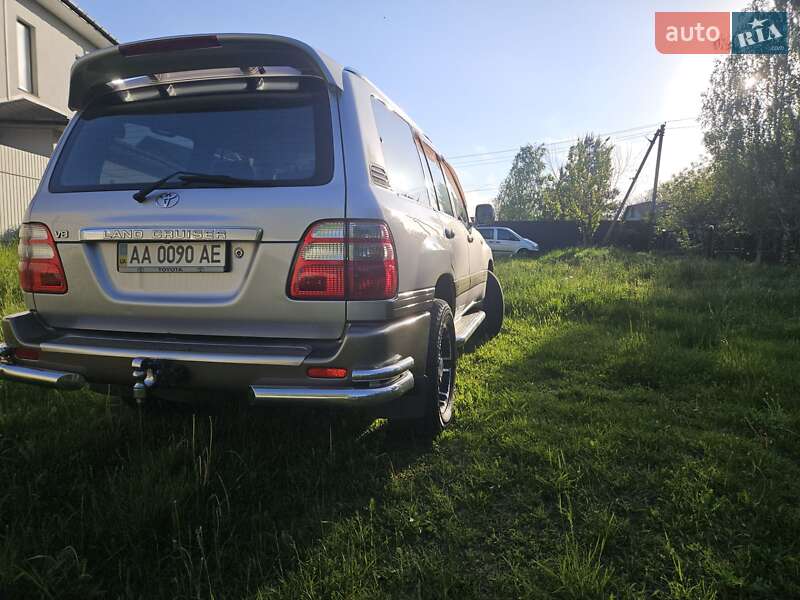 Внедорожник / Кроссовер Toyota Land Cruiser 2004 в Киеве фото 24 Внедорожник / Кроссовер Toyota Land Cruiser 2004 в Киеве