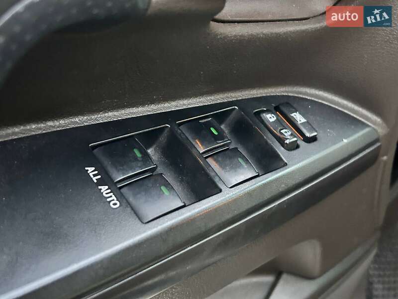 Позашляховик / Кросовер Toyota Land Cruiser 2007 в Одесі