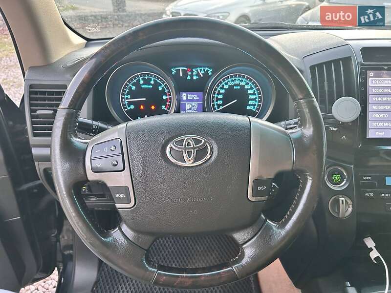 Позашляховик / Кросовер Toyota Land Cruiser 2007 в Одесі