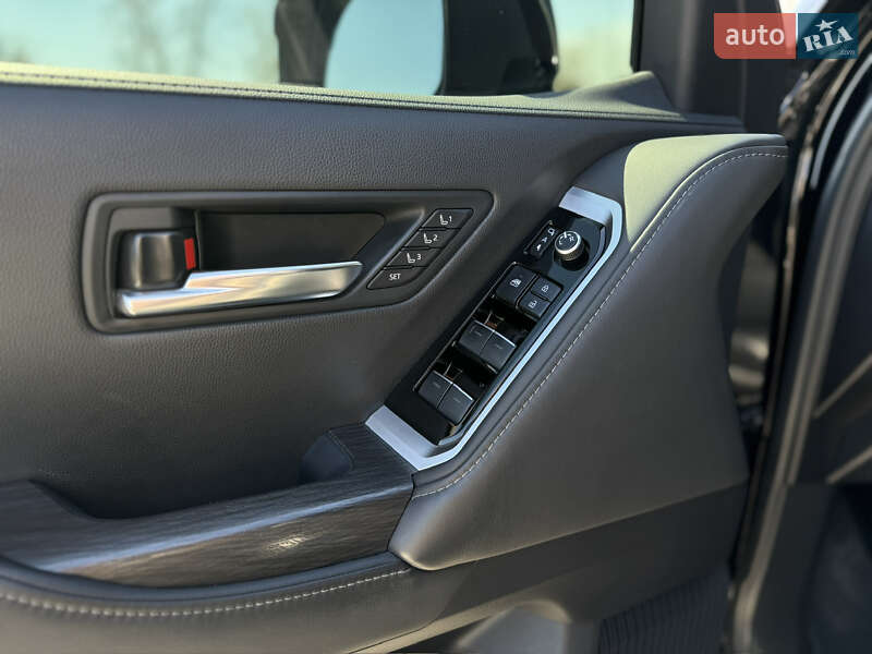 Позашляховик / Кросовер Toyota Land Cruiser 2021 в Києві фото 24 Позашляховик / Кросовер Toyota Land Cruiser 2021 в Києві